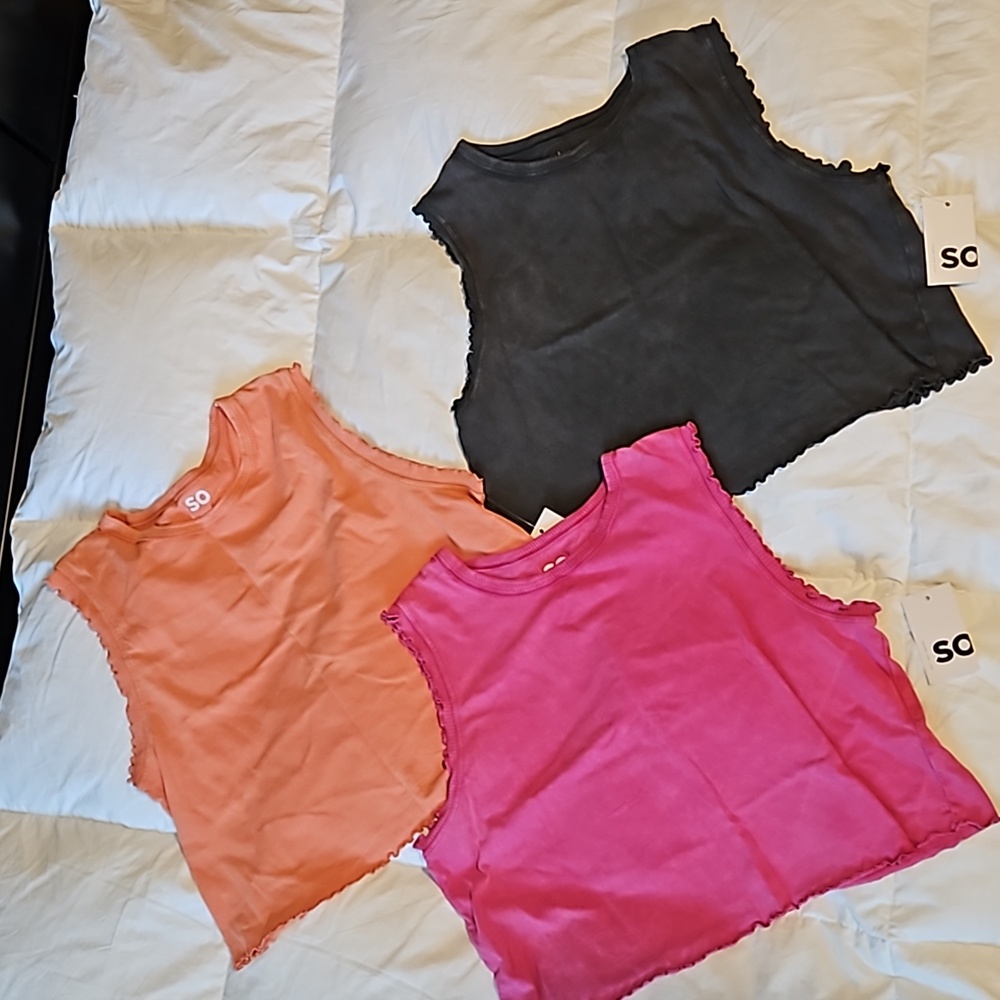 Bundle of 3 new with tags SO muscle crop tank tops sz Large women’s - Picture 3 of 4